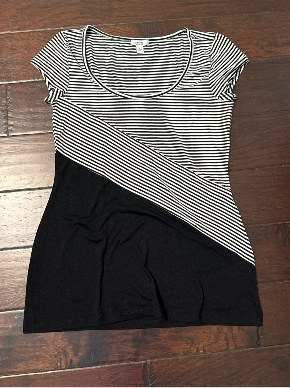 Cache Black and White Diagonal Stripe Short Sleeve Tee
